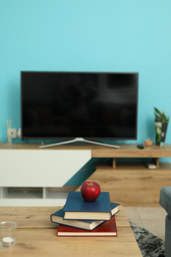 Nikea Apartment Near Piraeus Port And Metro St I Екстер'єр фото